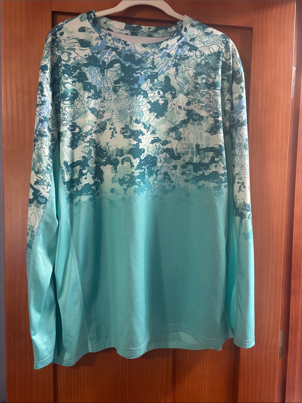 Men's HUK Teal Gradient Long-Sleeve Shirt - Lightweight Performance